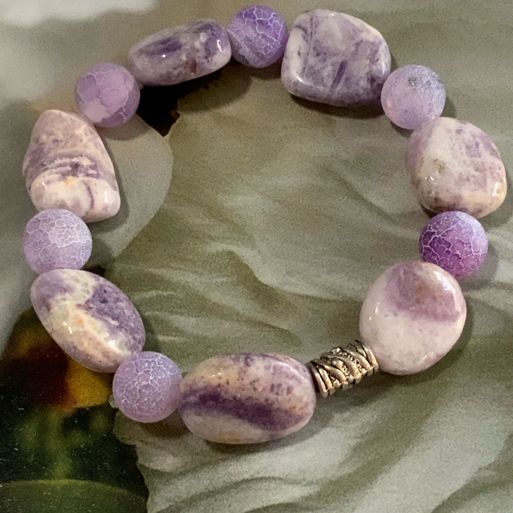 Handcrafted Amethyst & Heat Cracked Agate Gemstone Stretch Bracelet - Picture 2 of 14